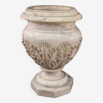 Great 19th century Italian marble vase