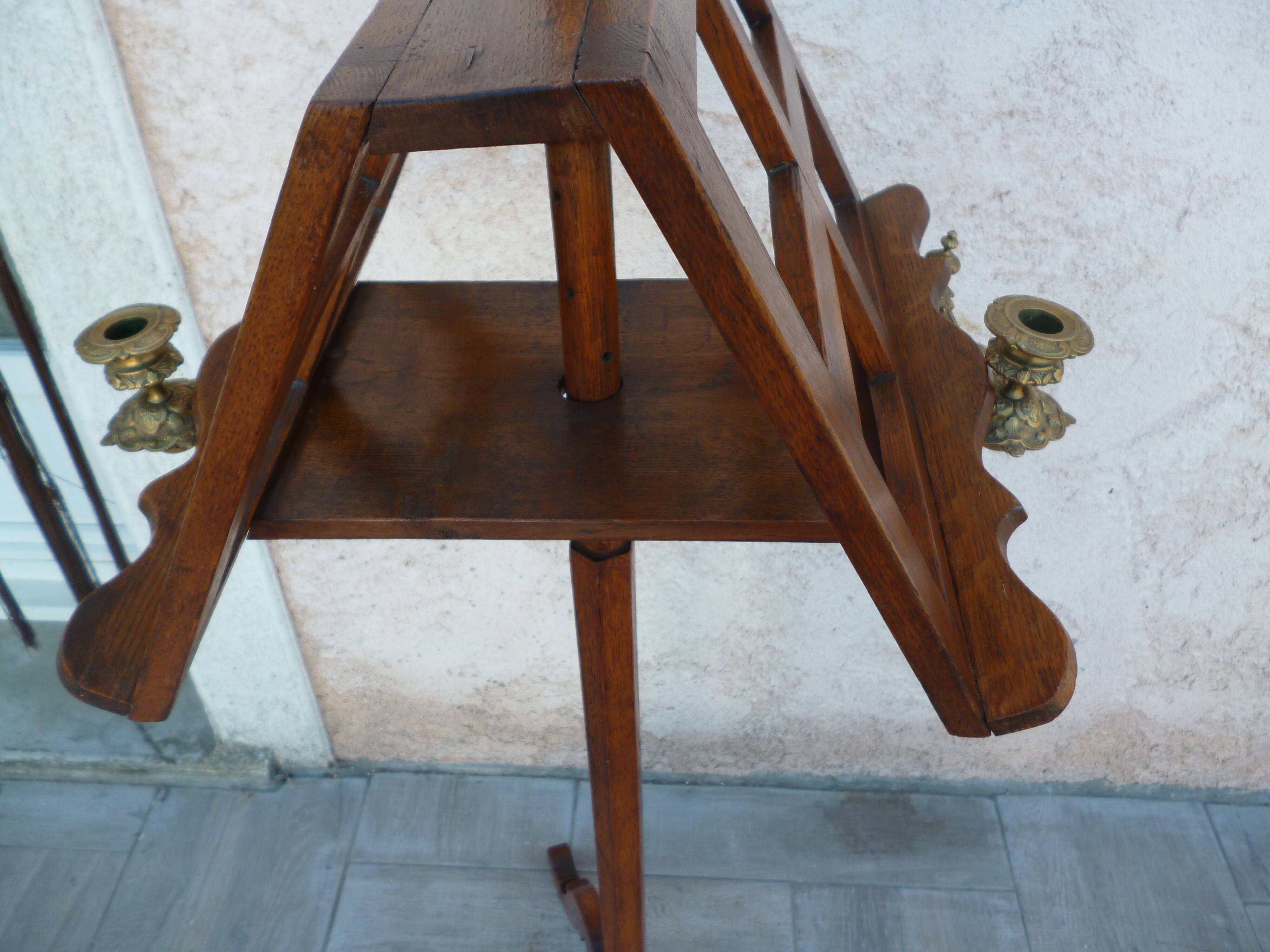 Wooden swivel double led with 19th century candlesticks
