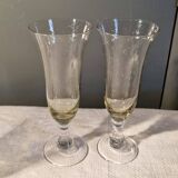 4 old blown glasses, 2 champagne flutes, 2 glasses