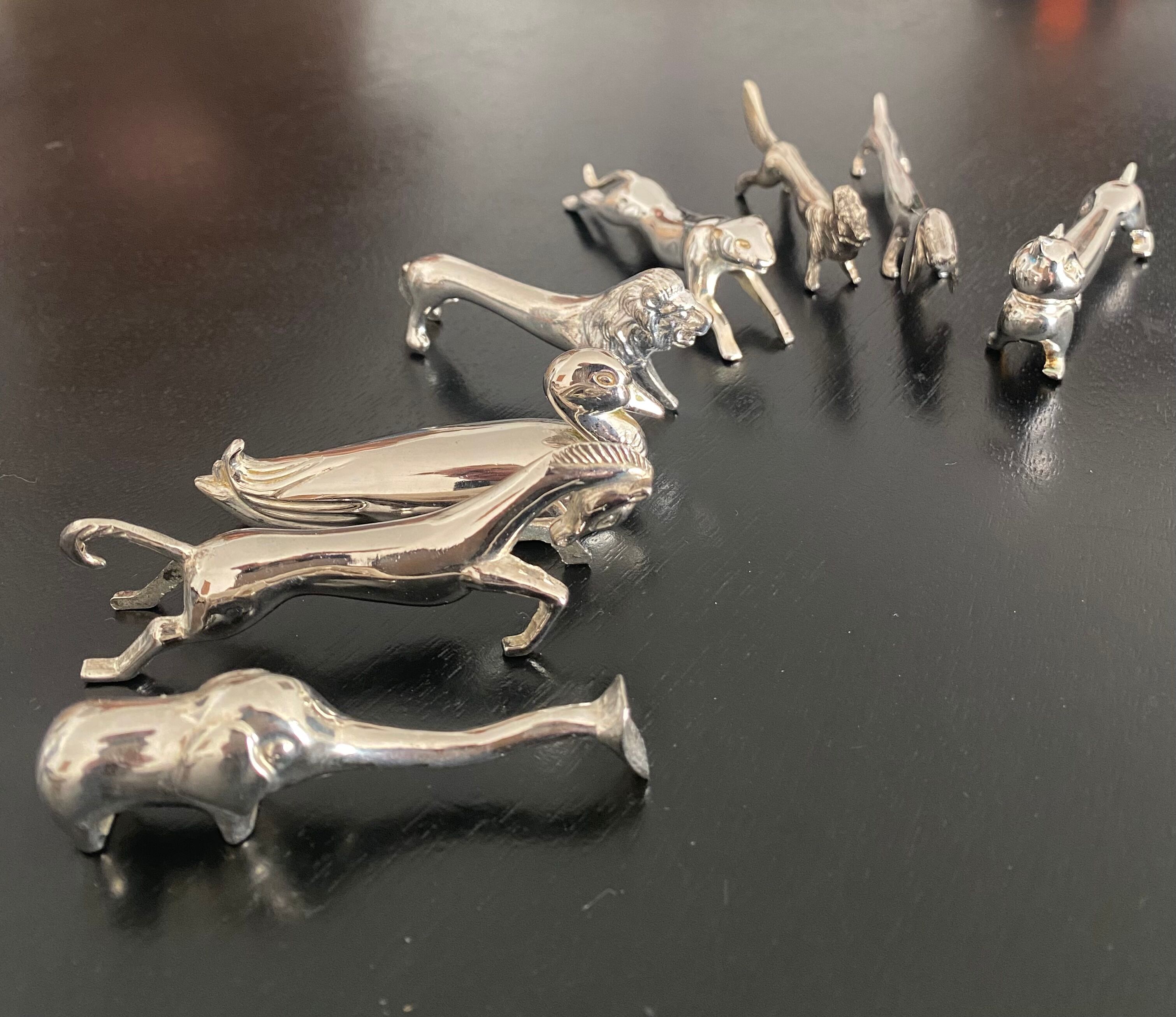 8 different animal knife holders