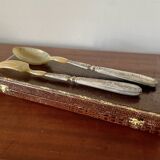 Horn and silver-plated salad cutlery, early 20th century.