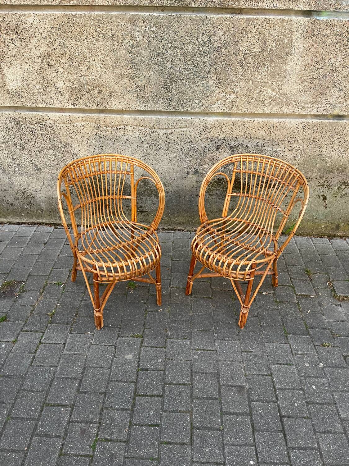 Paire de fauteuils en rotin