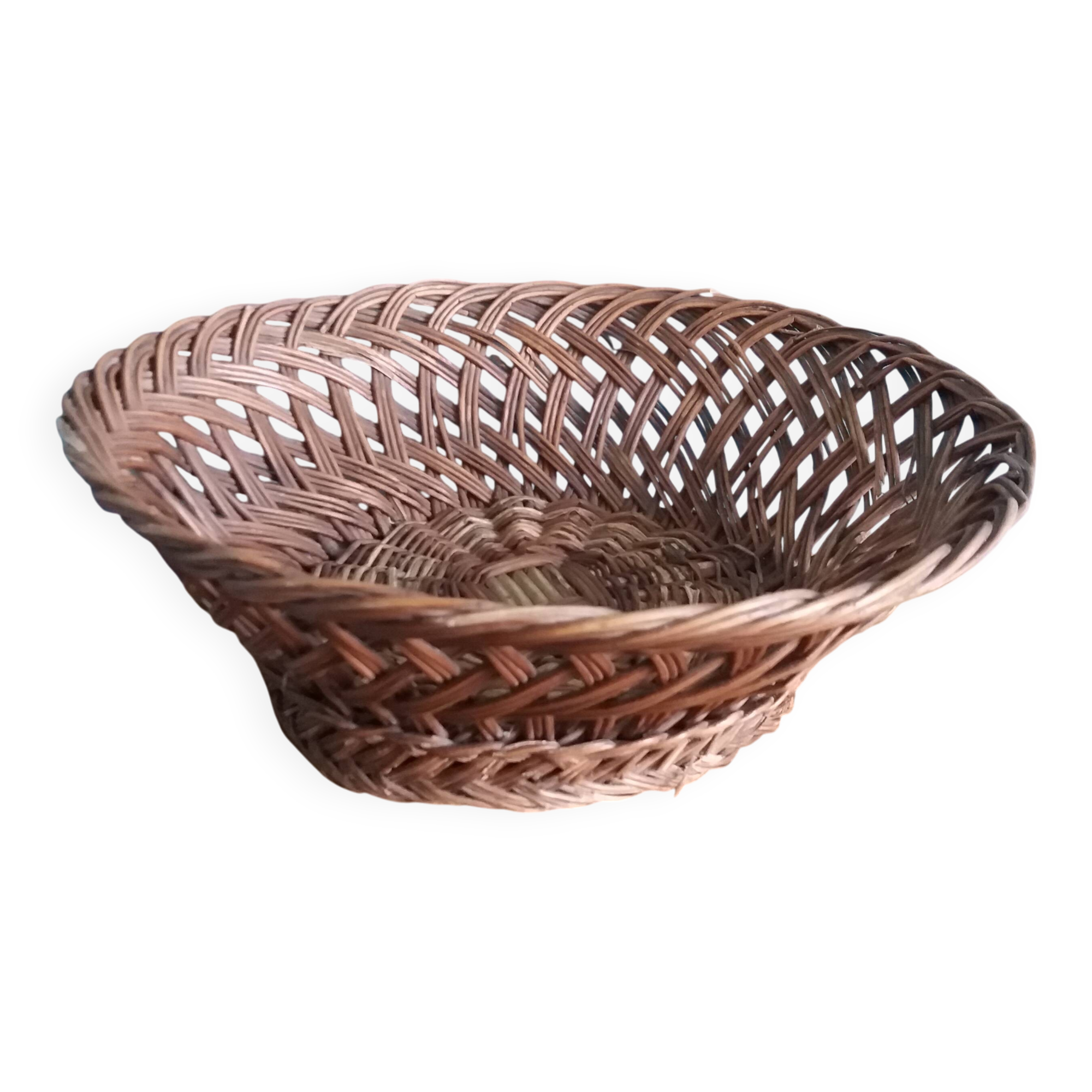 Antique basket, fruit basket or bread basket made of wicker