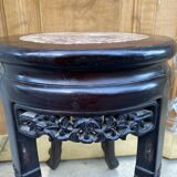 Pedestal table