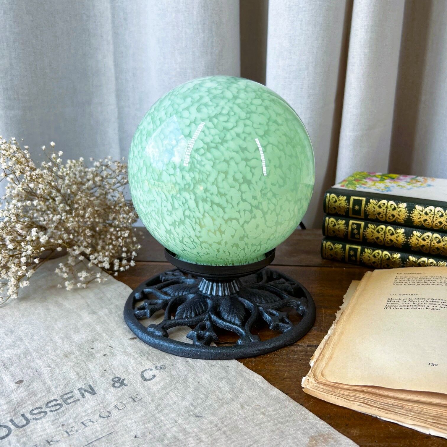 Table lamp "The Green Moon"