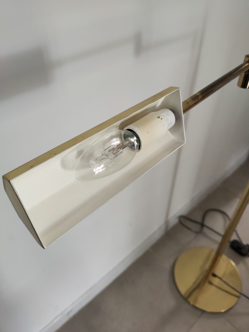 Brass reader, burberry