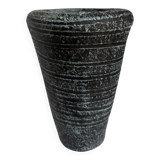 Set of 11 decorative items