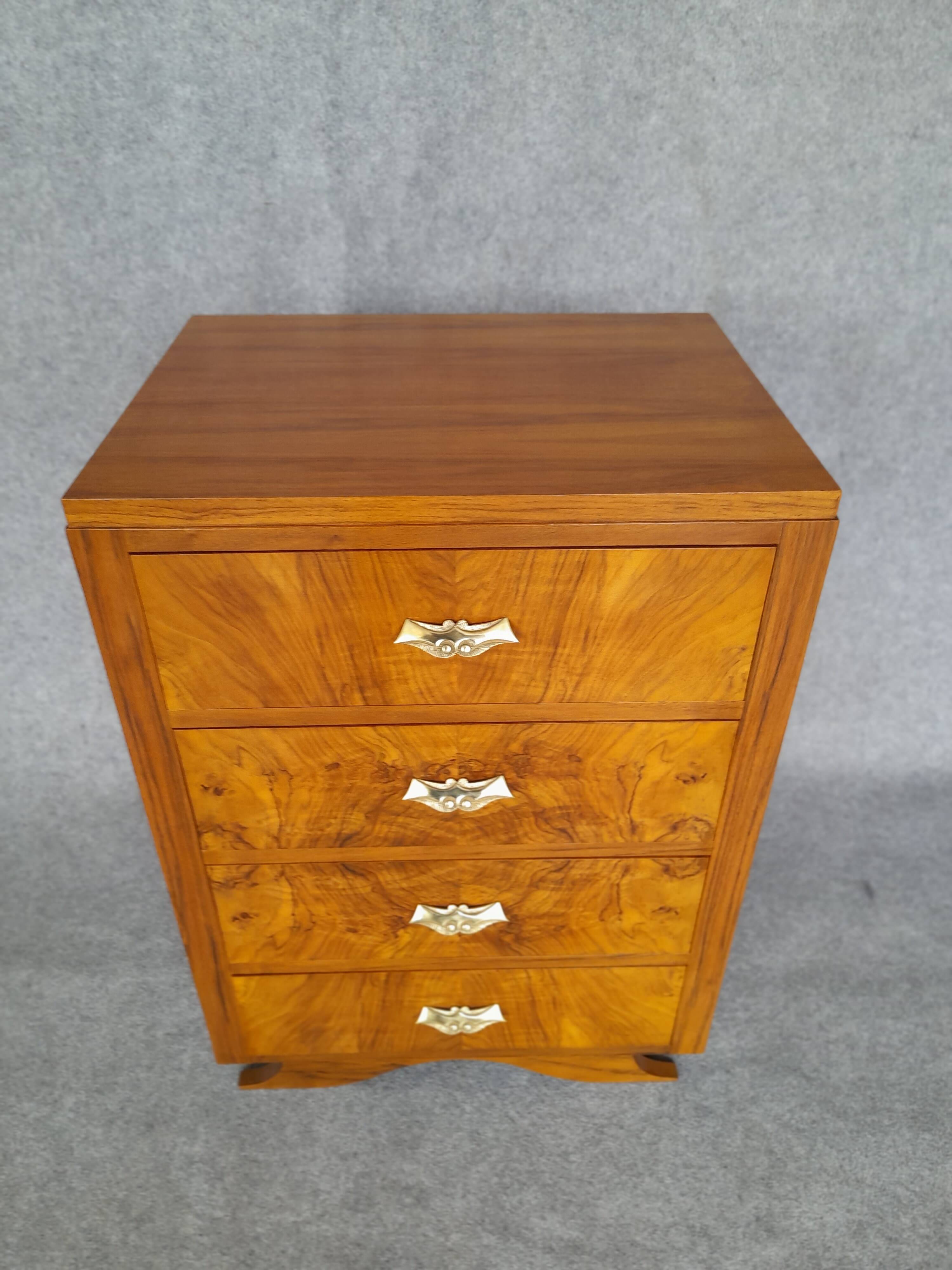 Commode Art Déco en noyer