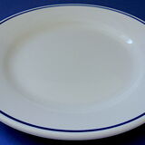 Suite of twelve (12) hotel-grade porcelain table plates