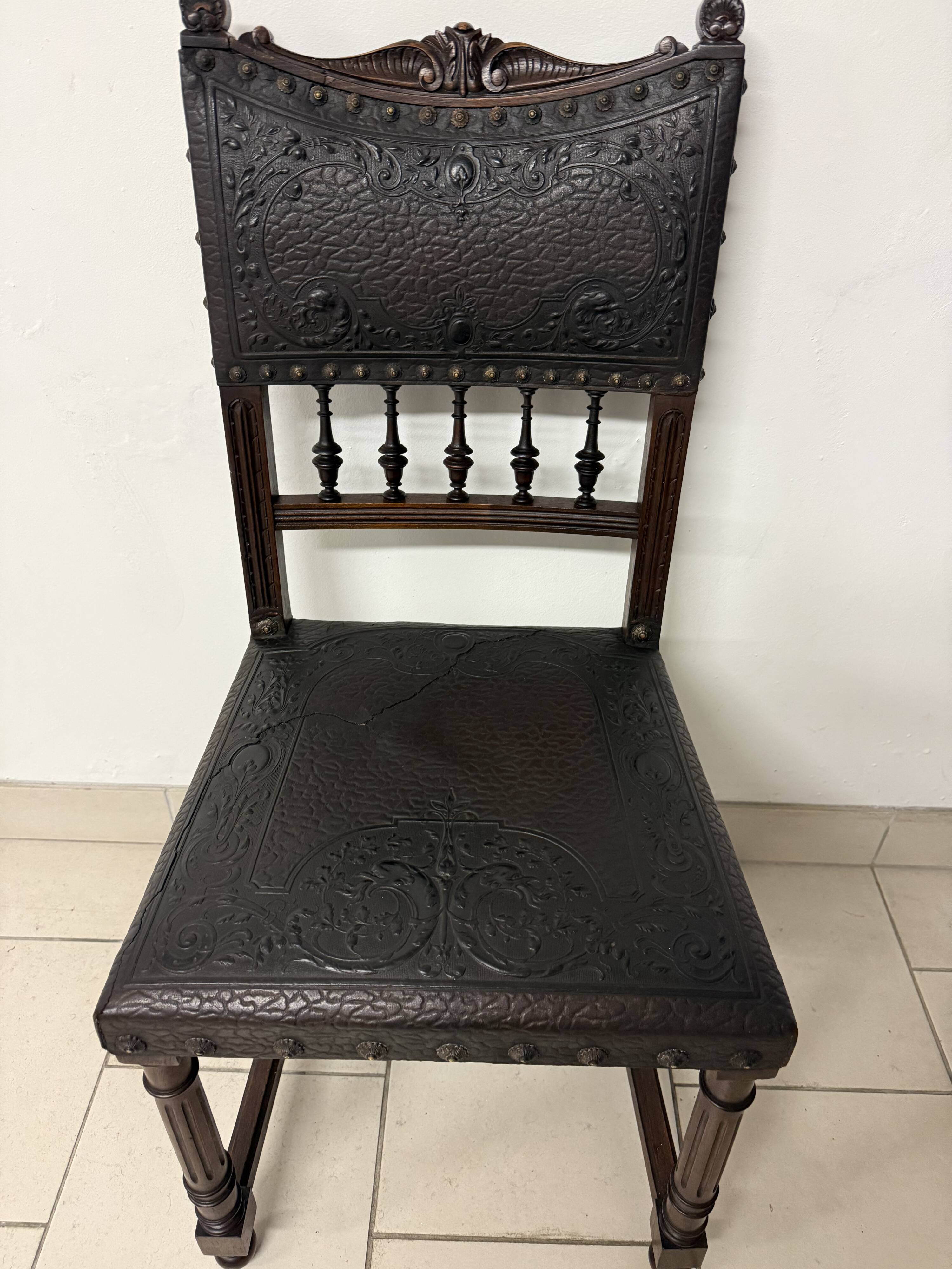 4 Henri IV wood and leather chairs