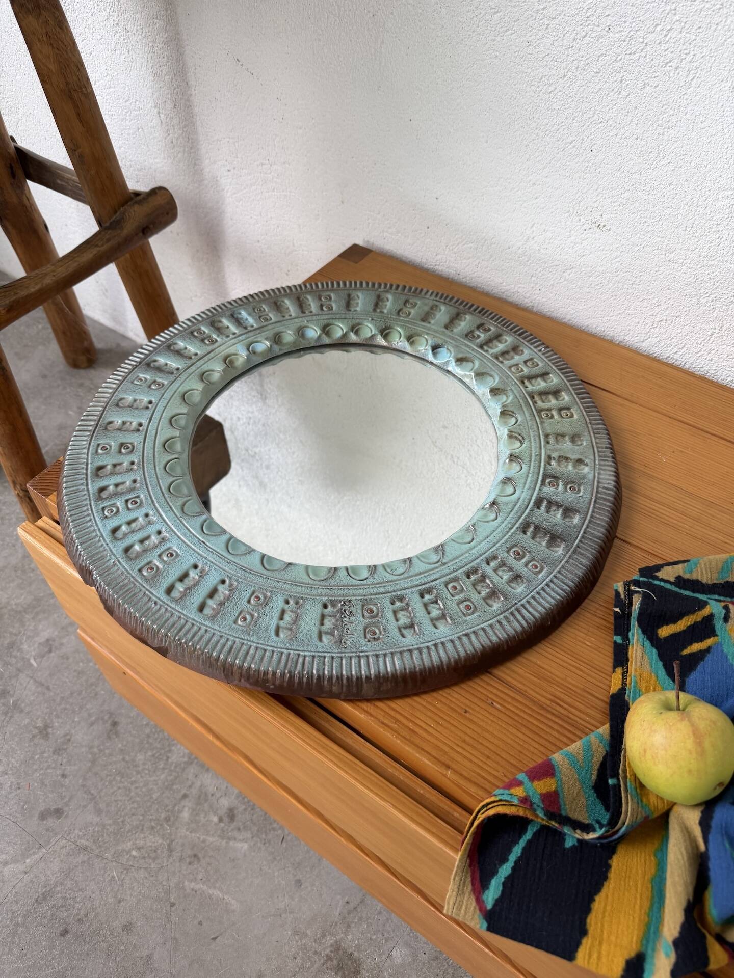 Art mirror Italy in ceramic from the 90s.
