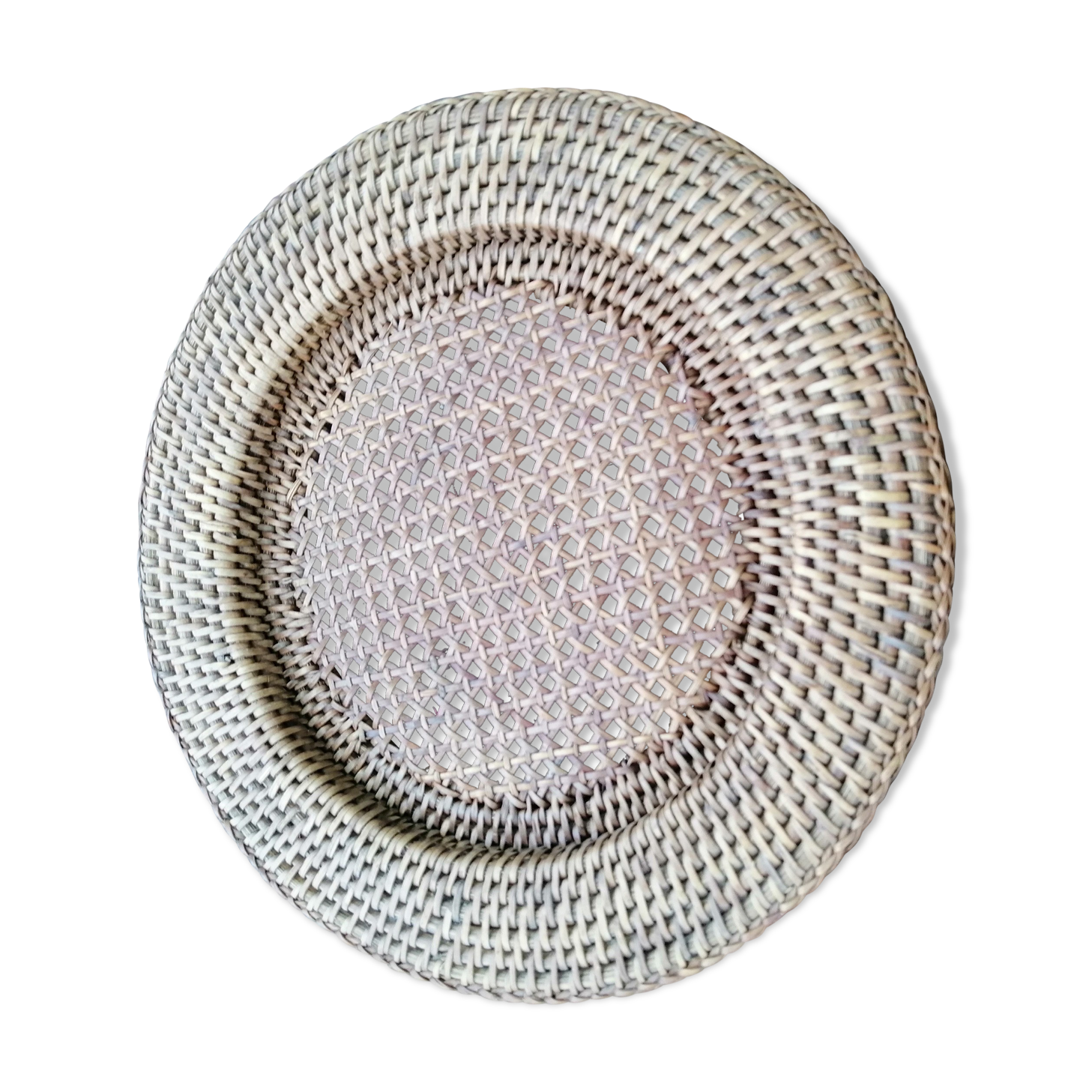 Round wicker fruit cup braid