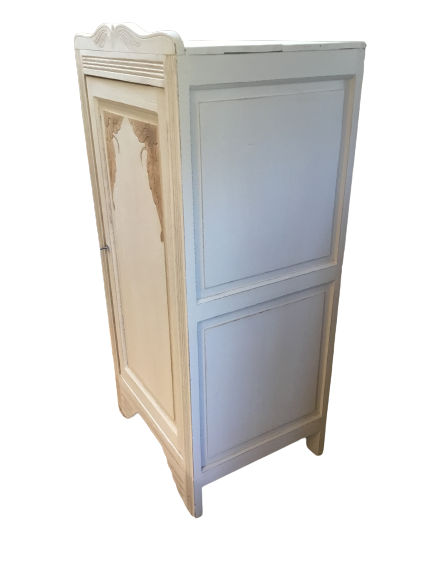 Hosiy cabinet