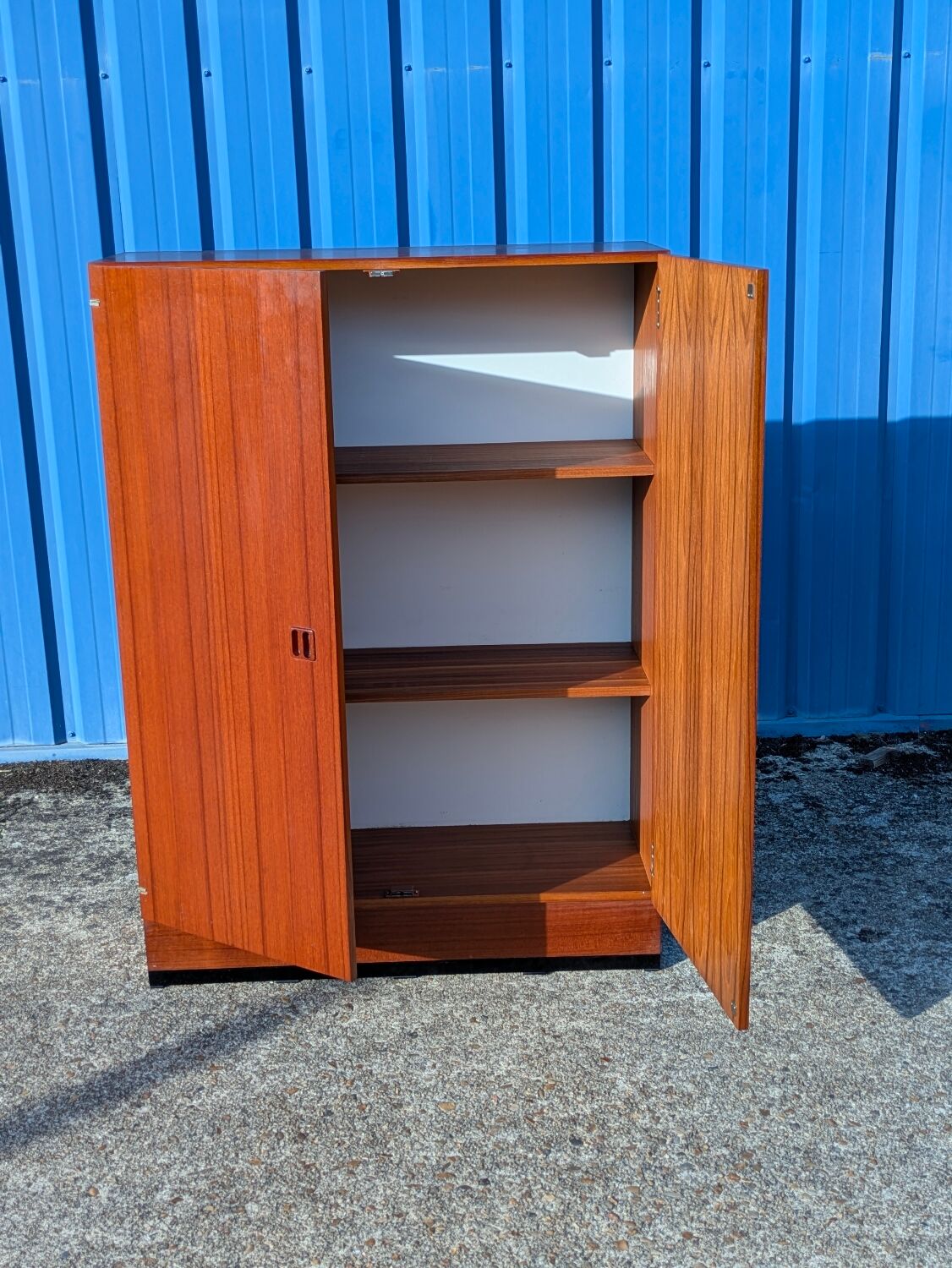 Vintage compact Scandinavian teak cabinet/sideboard, 1960s