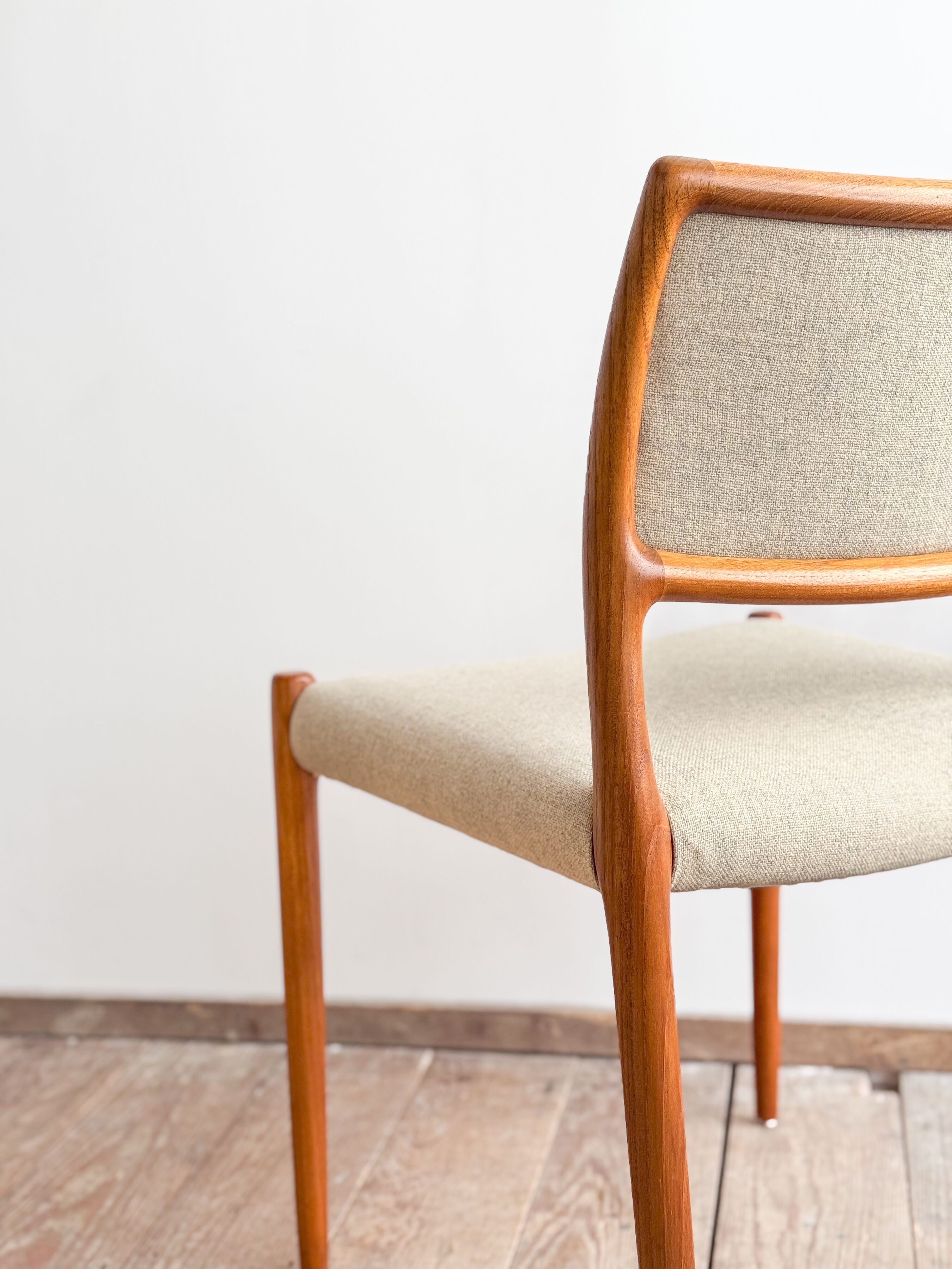 Chaise de salle à manger modèle 80 par Niels O. Møller en teck