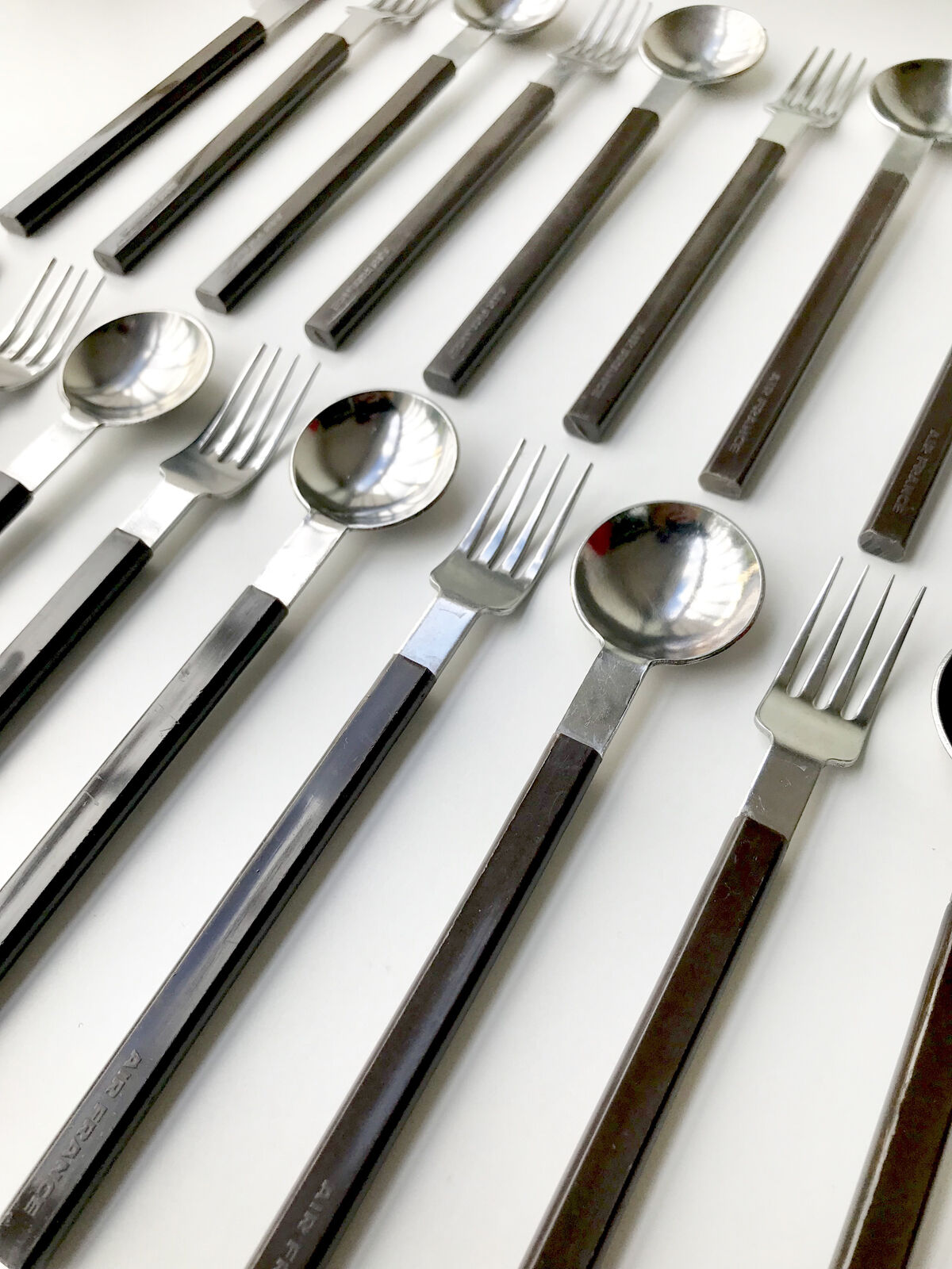 Air France Design CEI Raymond Loewy cutlery set, 20 pieces