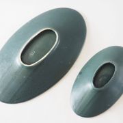 Service assiettes et plats fat lava bleu