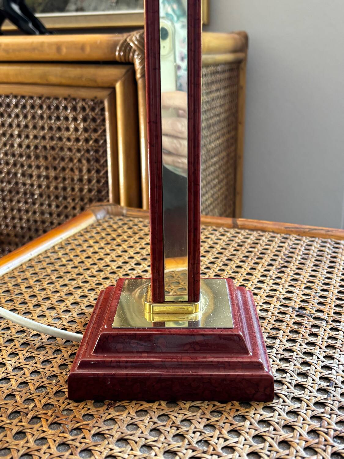 R DeSchuytener column lamp