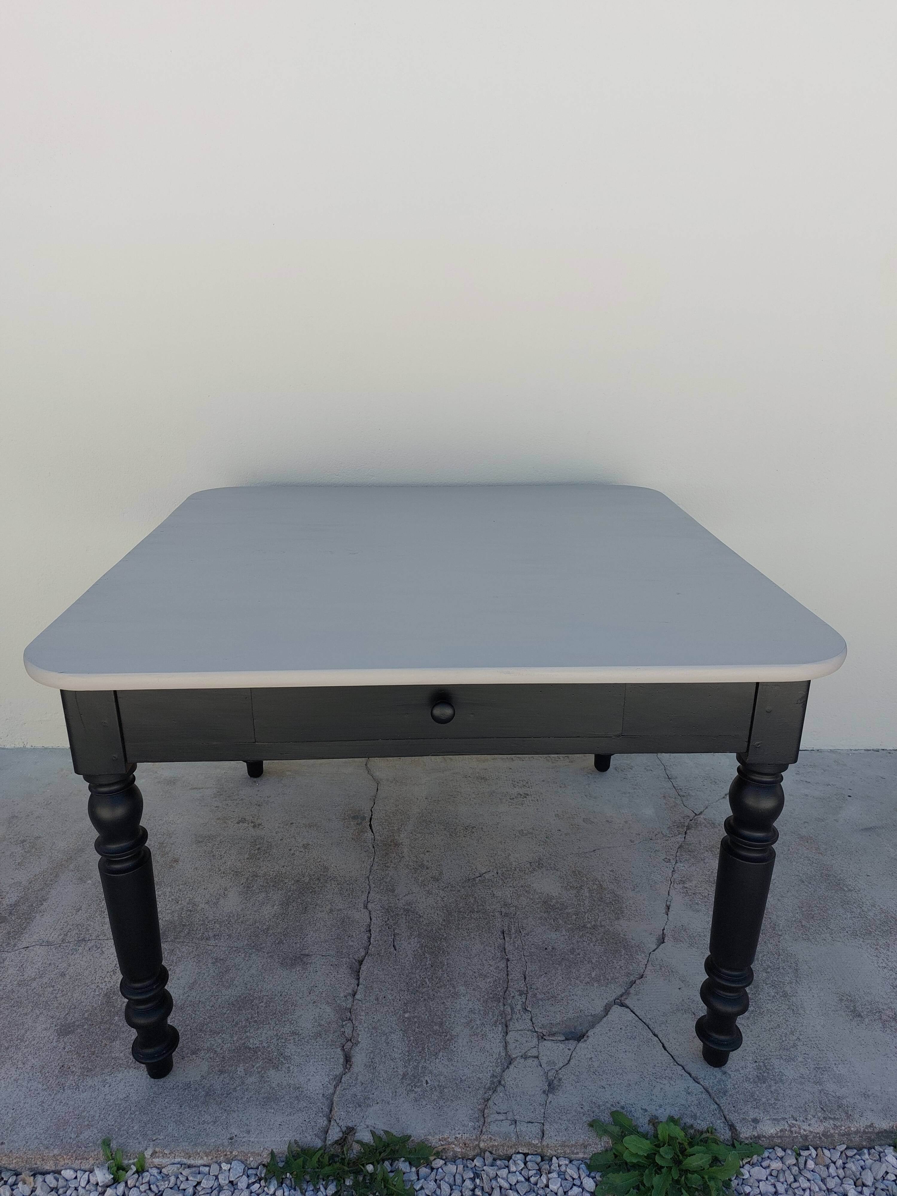 Old farmhouse table 1900 patinated