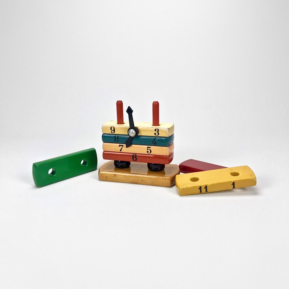Jouet pendule en bois de marque Kouvalias