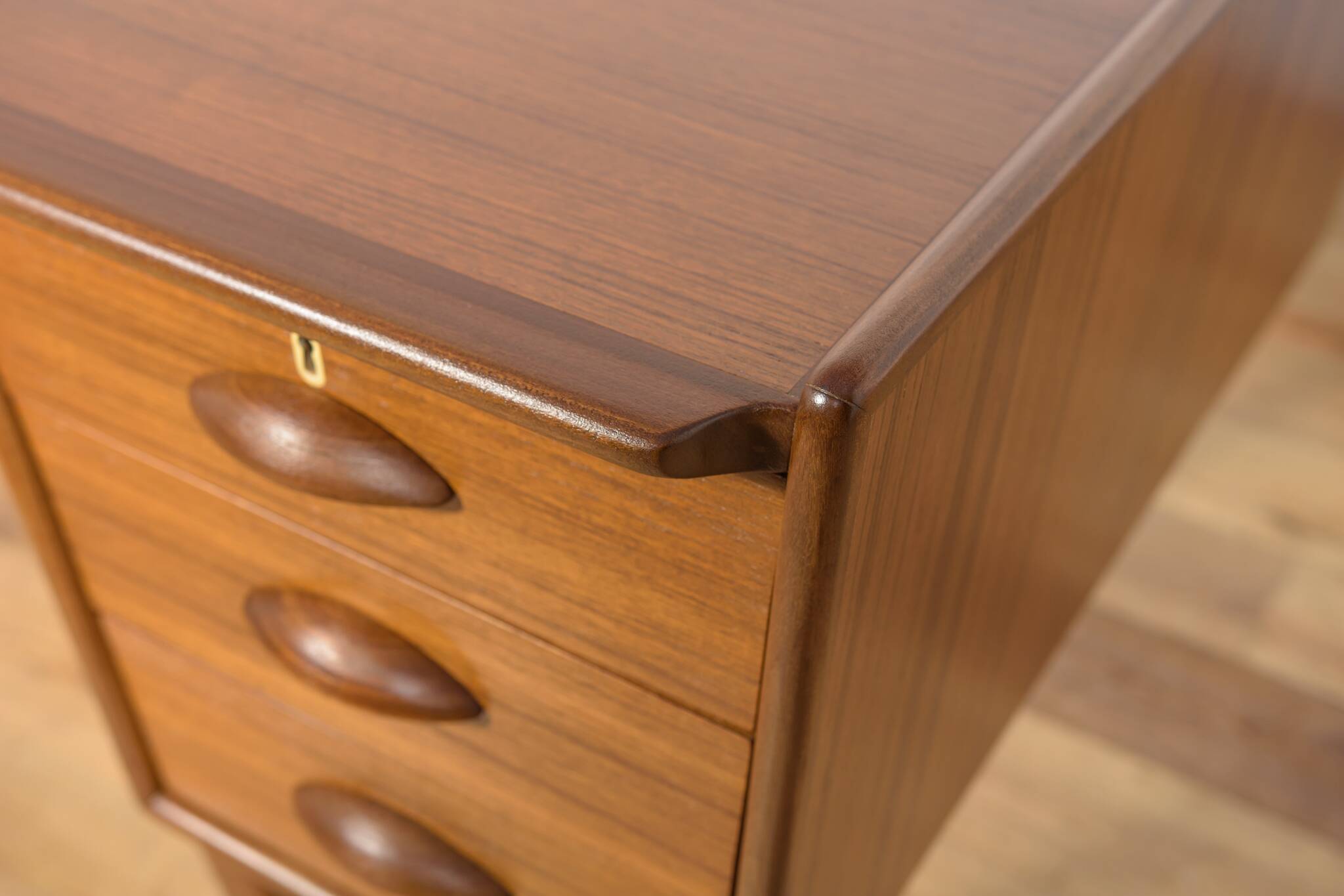 Mid-Century Teak Desk by Svante Skogh for AB Möbelfabriken Balder, Sweden, 1950s