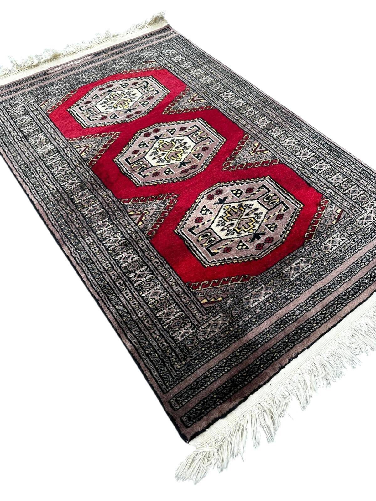 Handmade Pakistani rug 130cm x 80cm