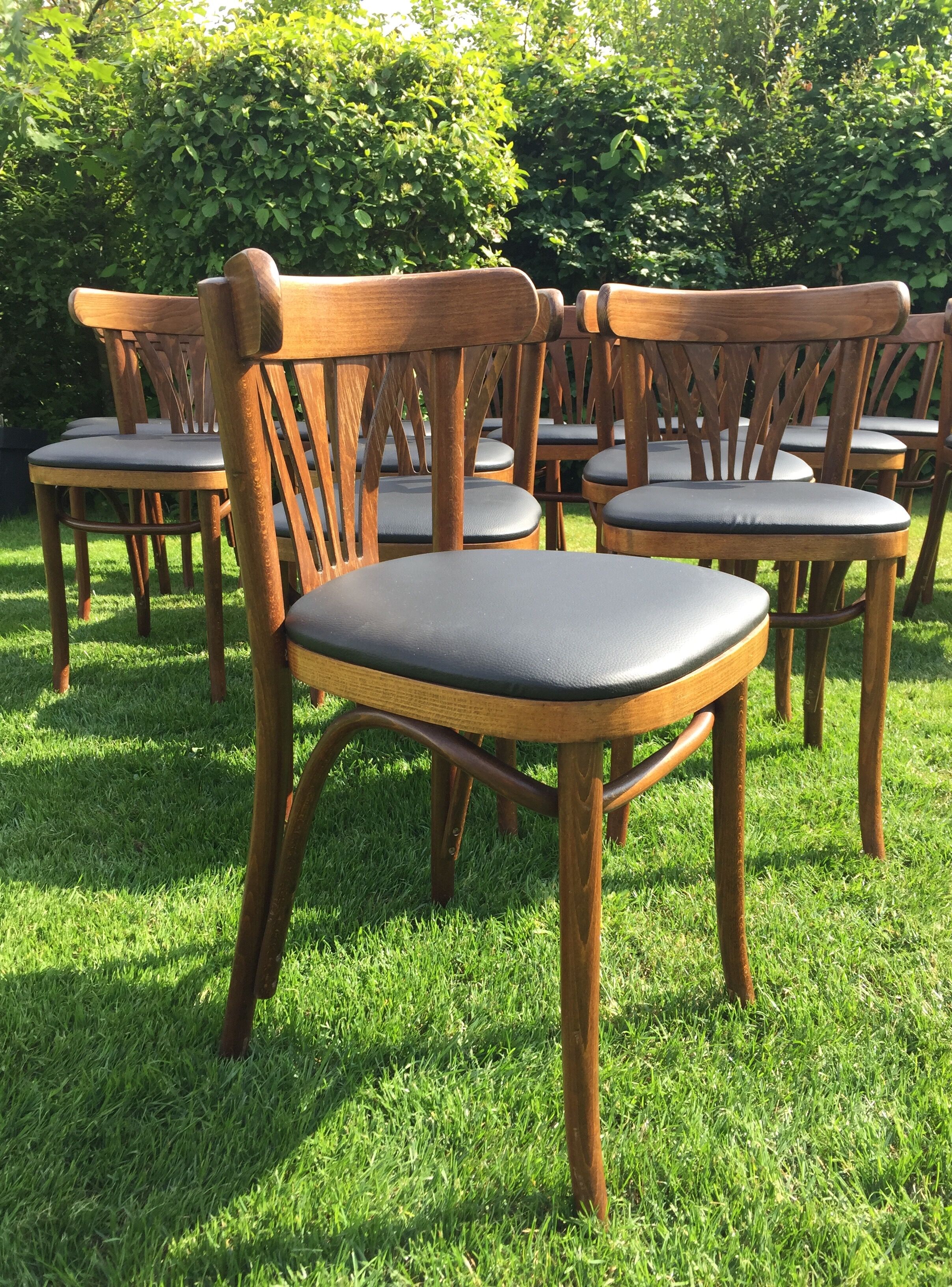 Lot of 16 chairs bistro