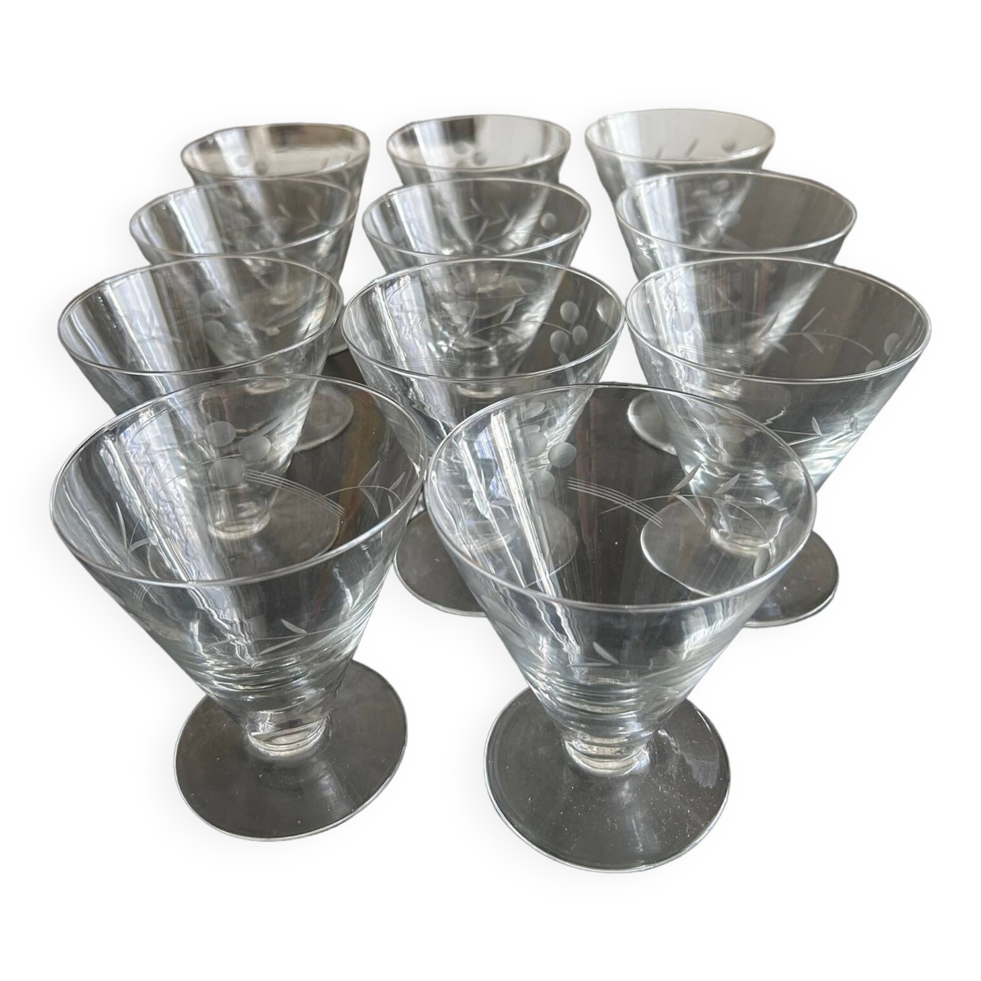 11 old engraved glasses