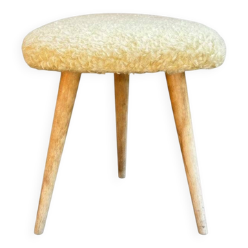 Vintage stool with tapered legs and faux fur