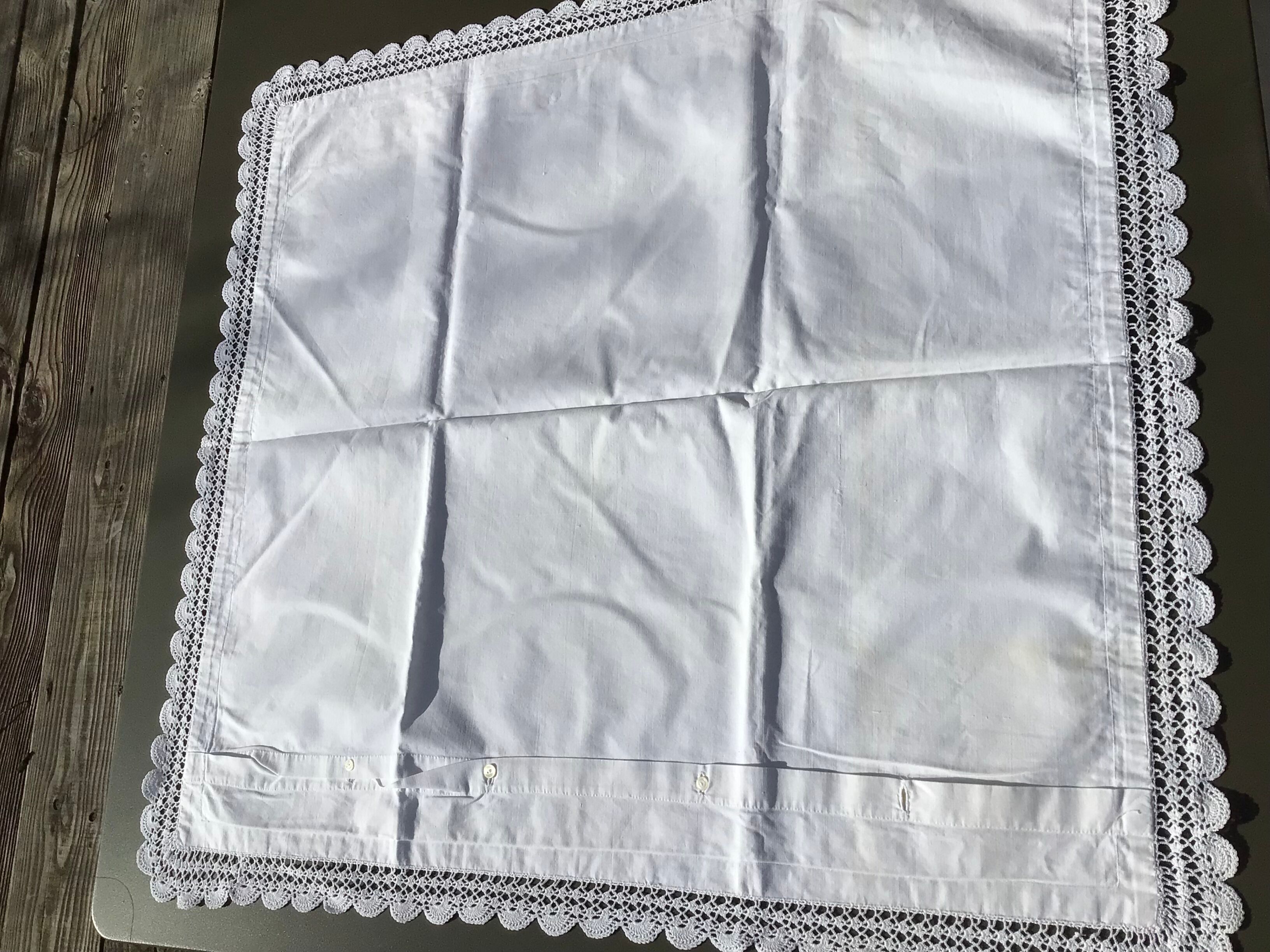 Pair of pillowcases edge hooked hand fine cotton