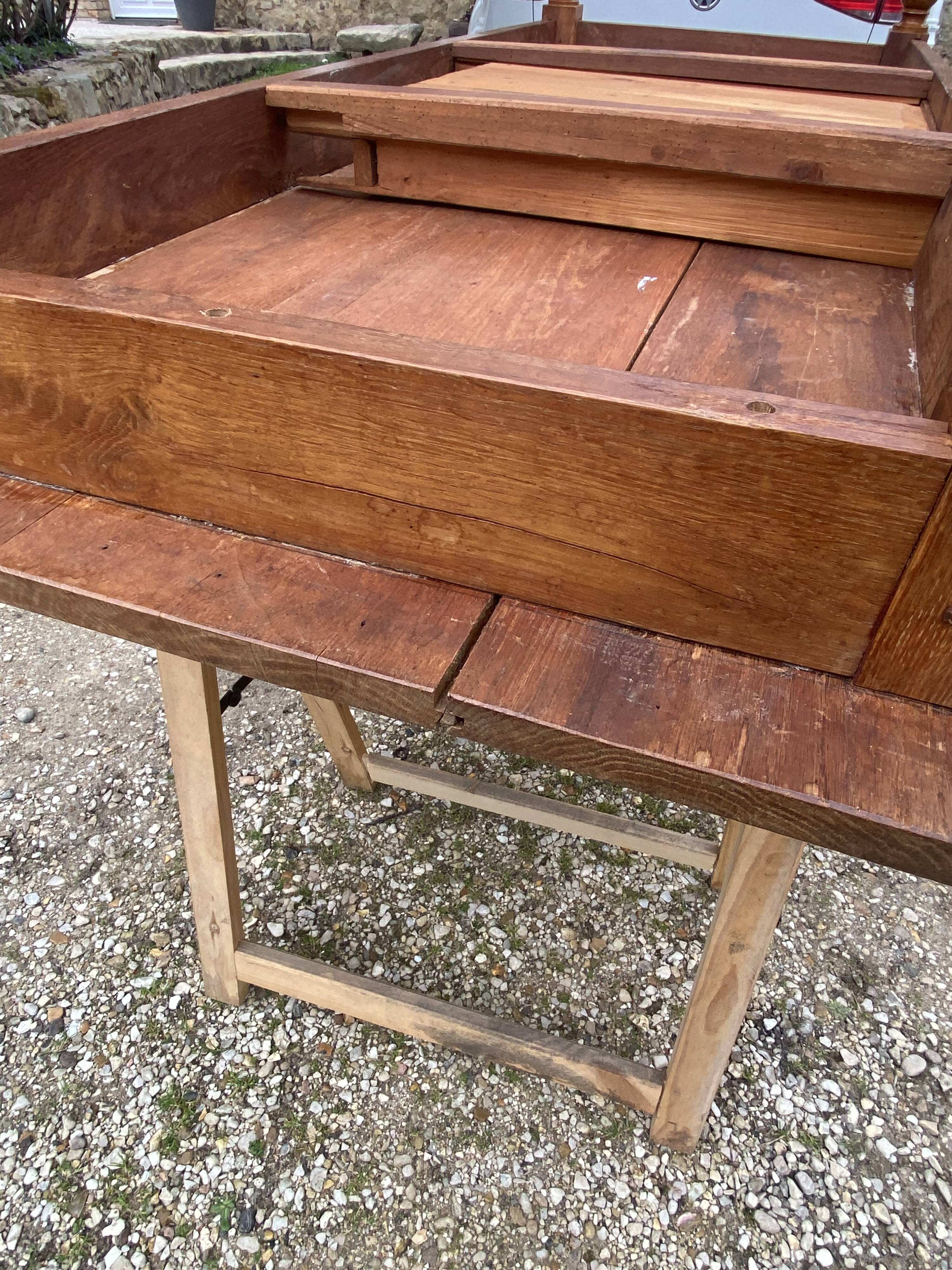 Farmhouse dining table for meals, made of solid oak, 1 drawer, 1950, 180x74cm.