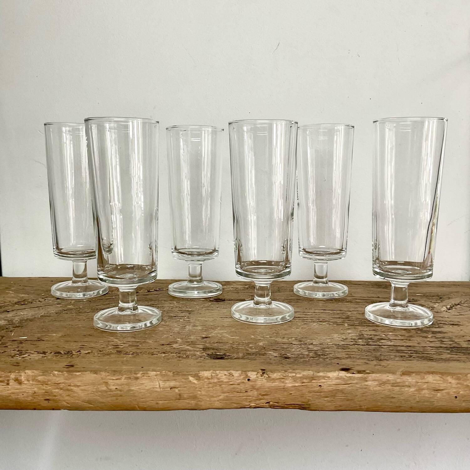 6 vintage Luminarc flutes