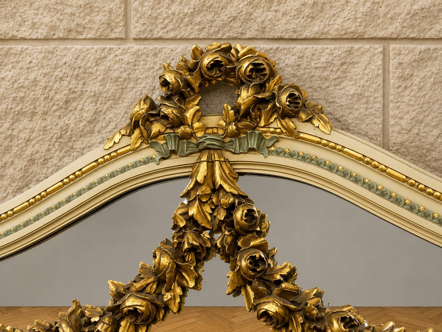 Large Louis XVI style mirror in lacquered wood and gilded wood from around 1900.