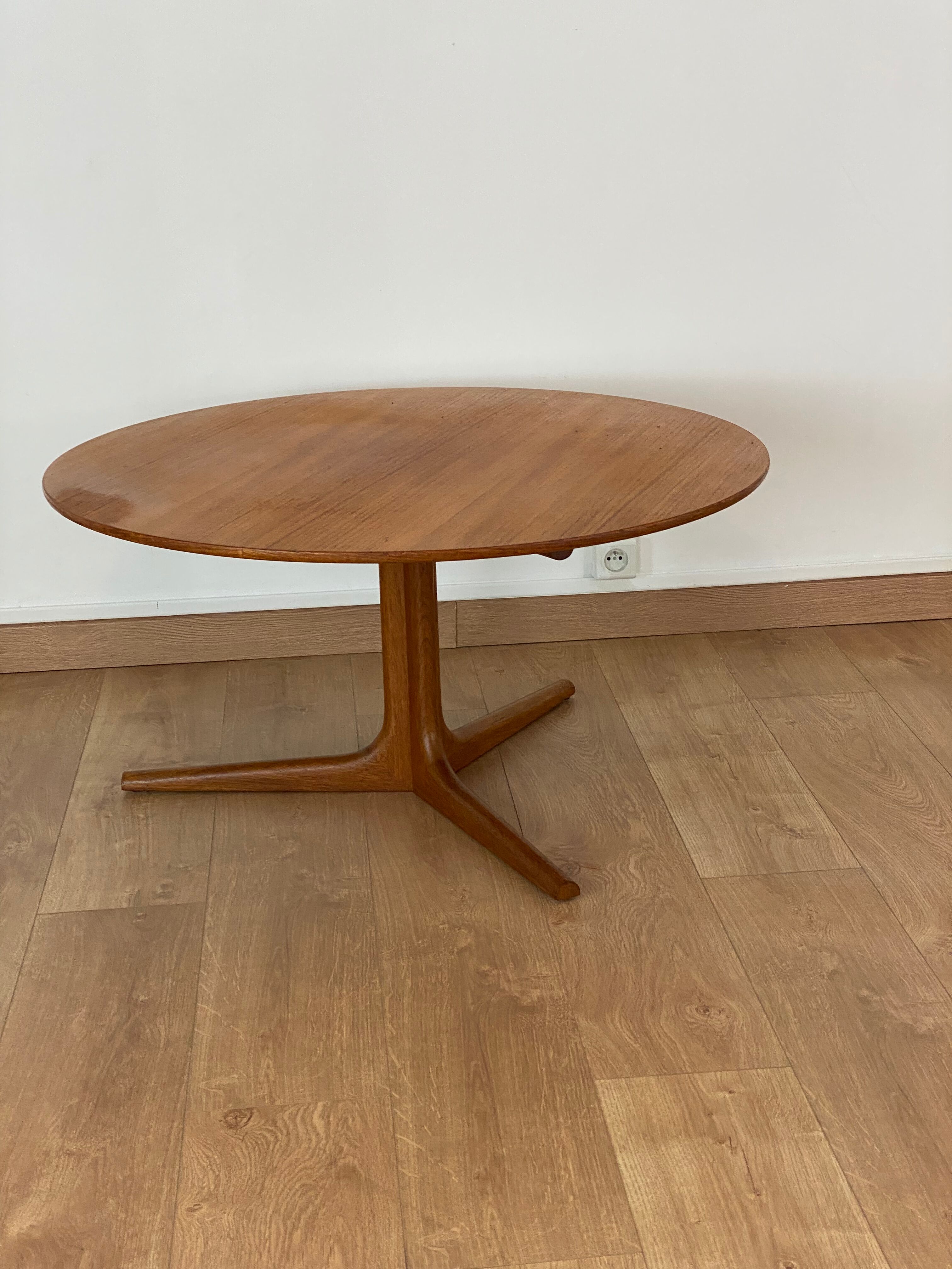 Scandinavian coffee table vintage round tripod