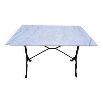 Table de bistrot marbre et fonte