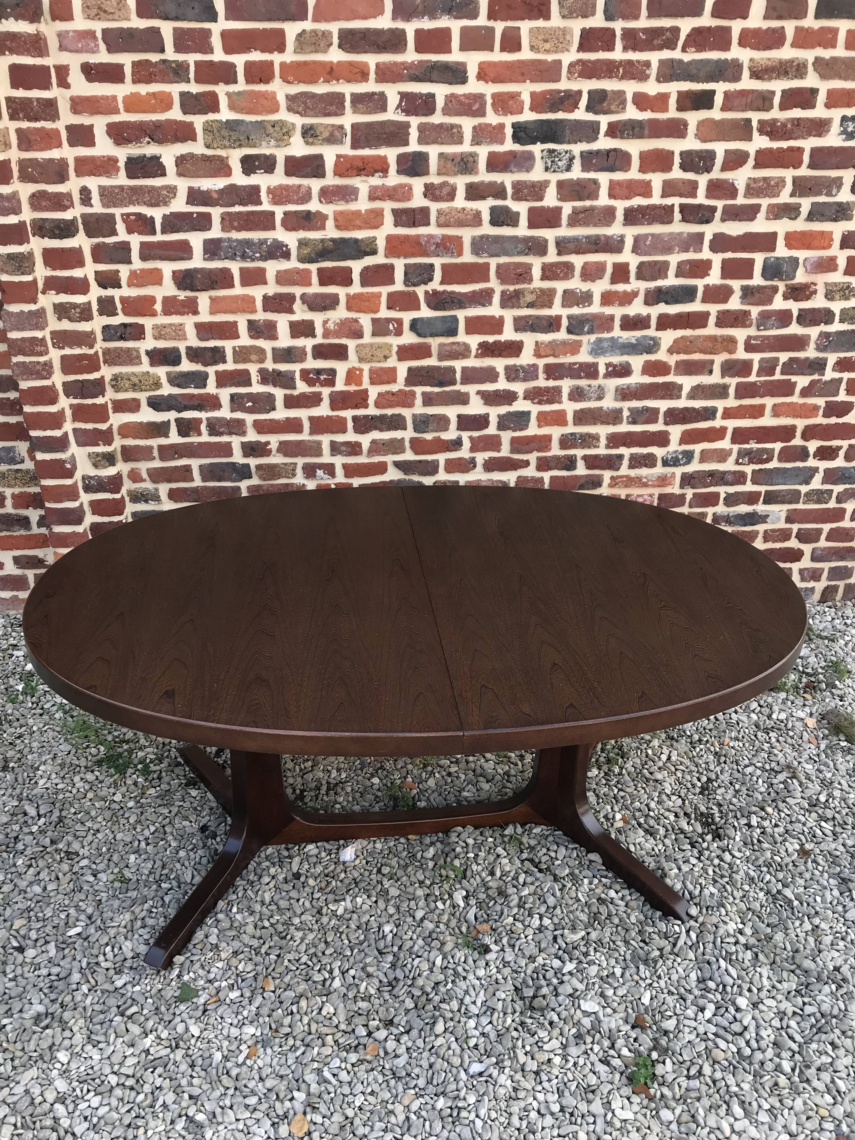 Scandinavian design oval dining table