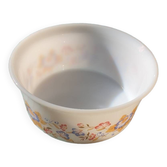 Arcopal salad bowl