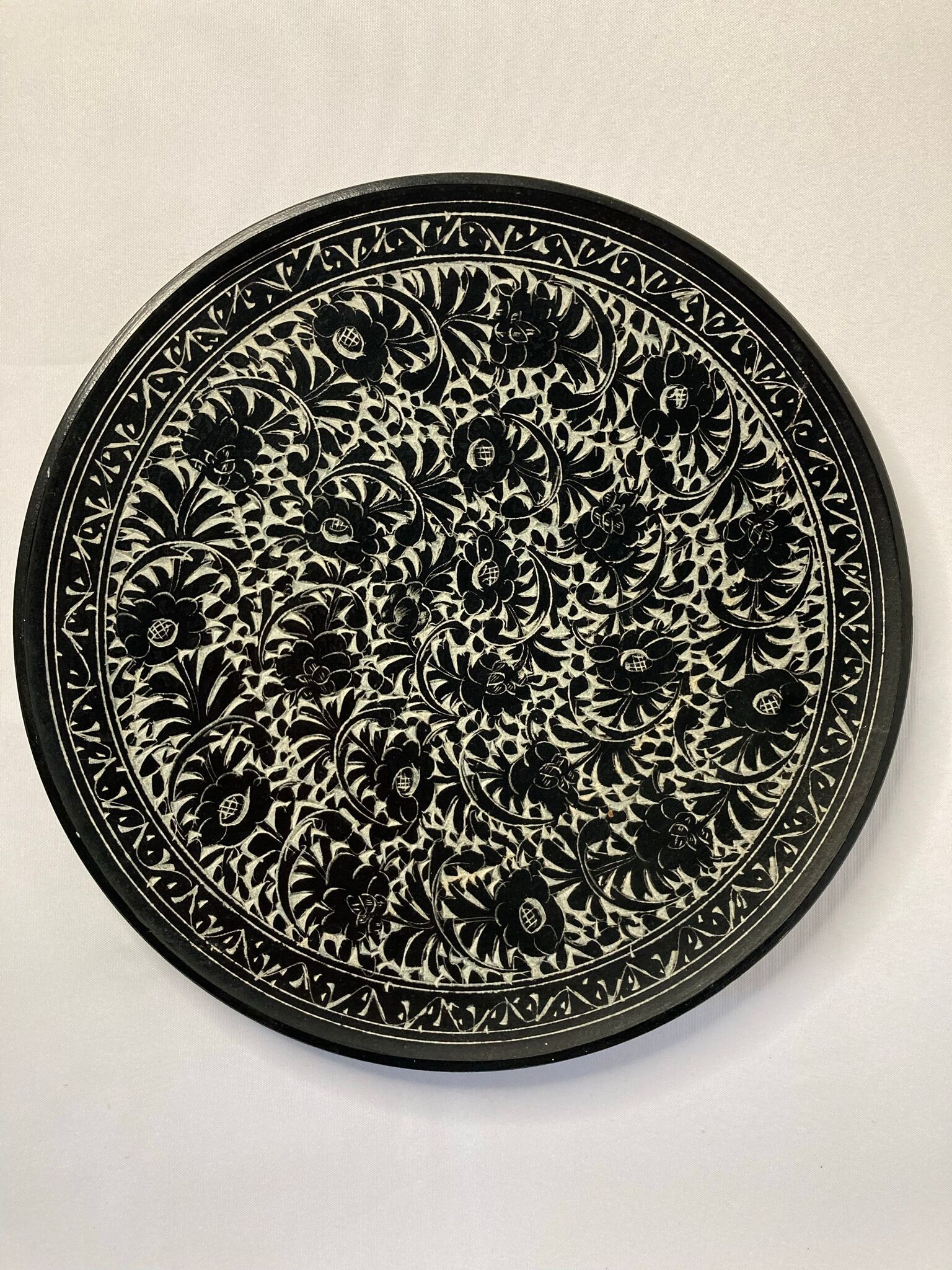 Persian art large heel plate signed half XXth