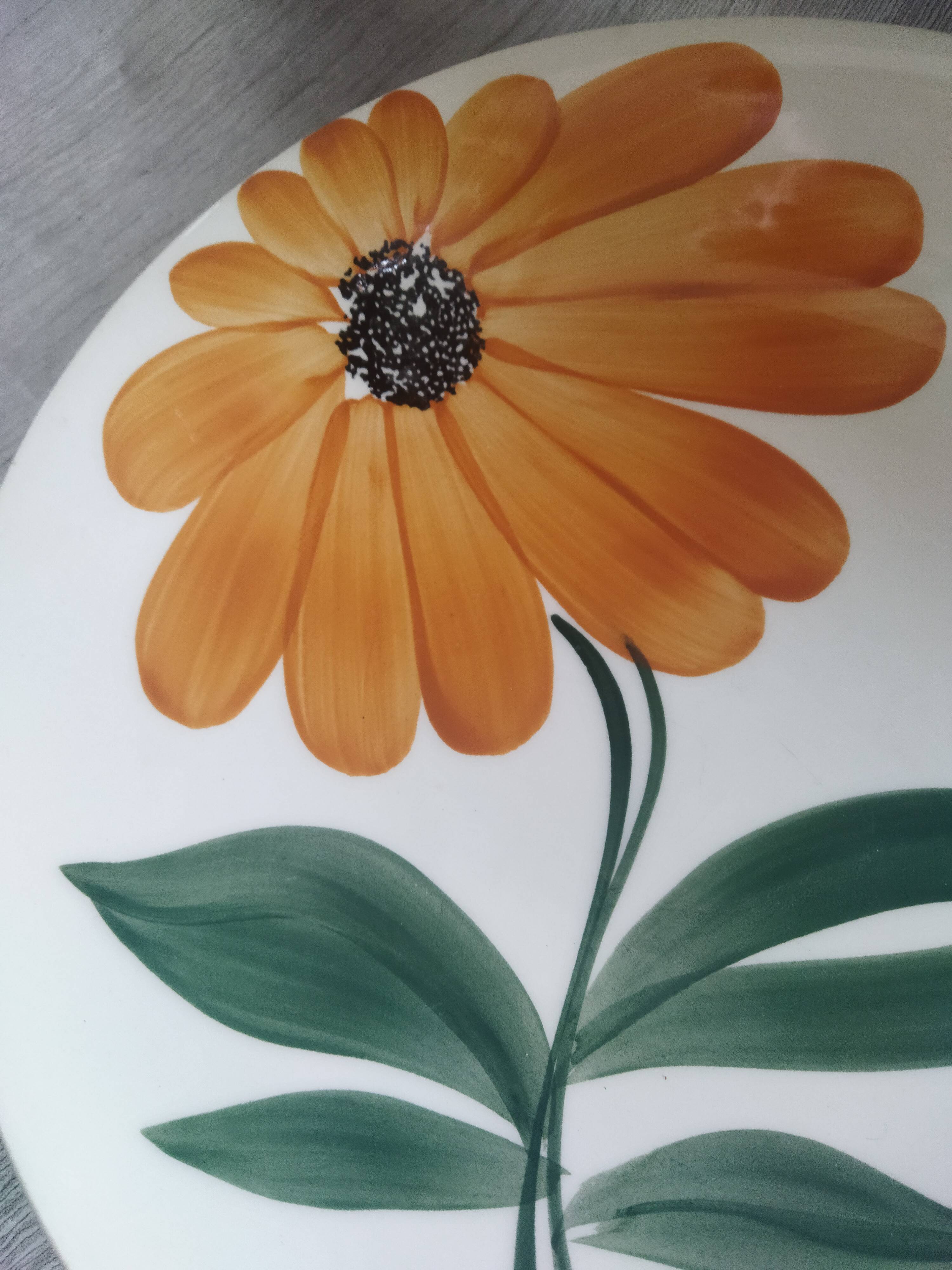 Vintage 1970s Orange Flower Gien Cup