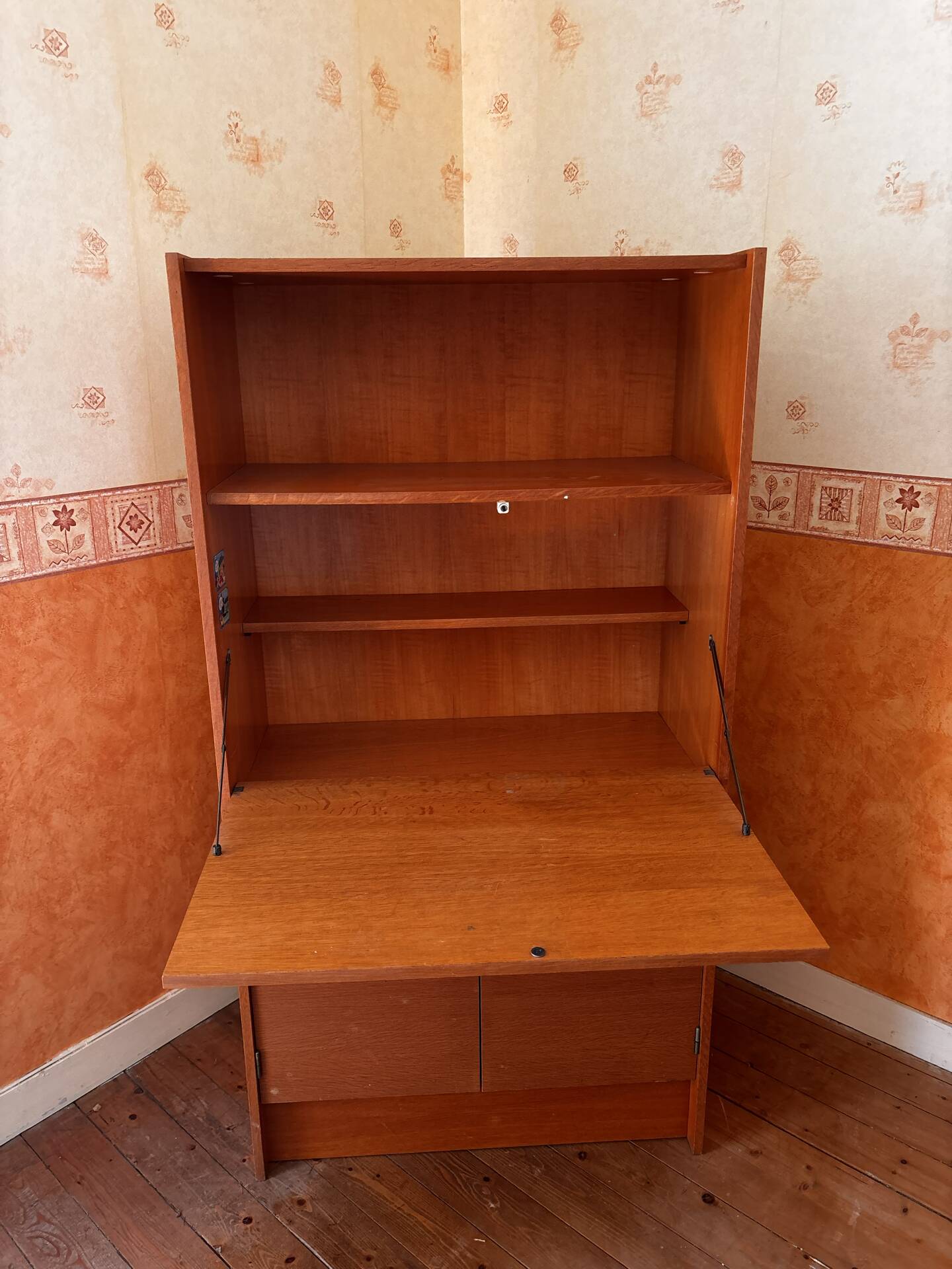 Vintage wooden secretary – Retro style from the 60s-70s