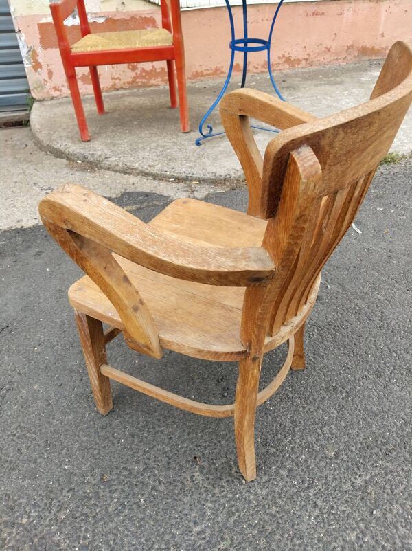 Fauteuil de bureau d'enfant dit ''Américain'' en chêne vers 1920