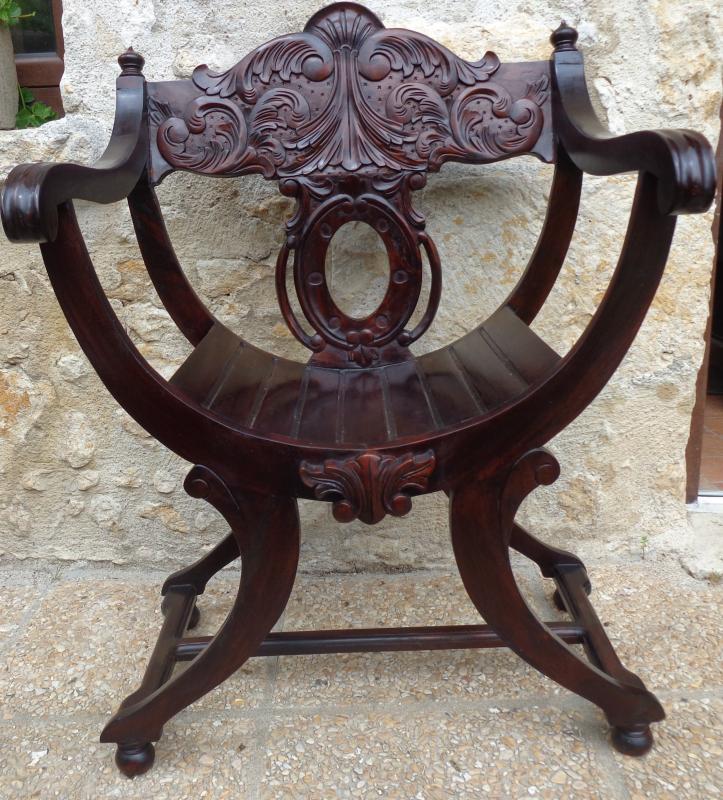 Dagobert armchair
