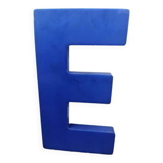 Plexiglas sign letter E