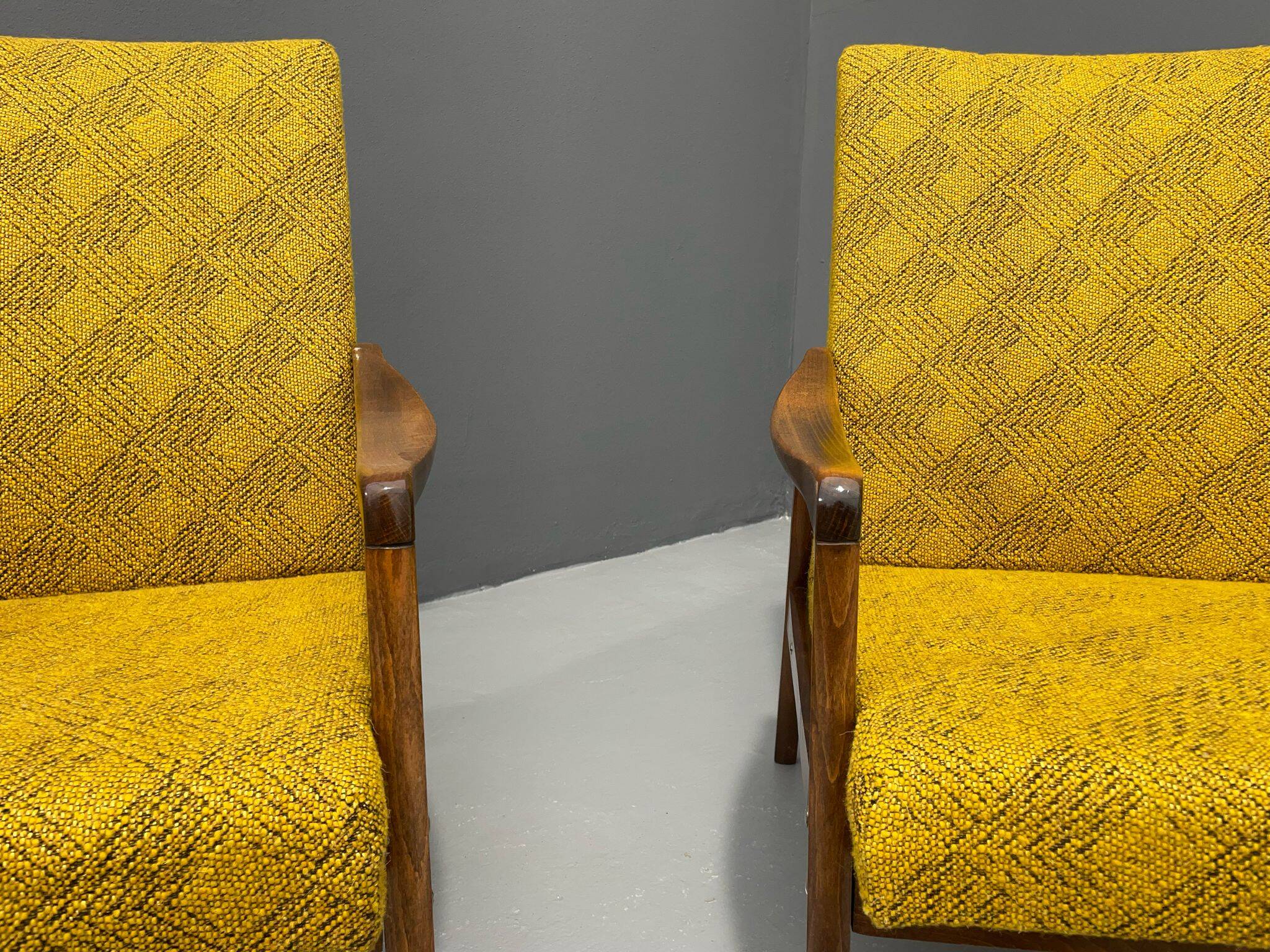 Fauteuils de Jiří Jiroutek – Interiér Praha, années 1960-70