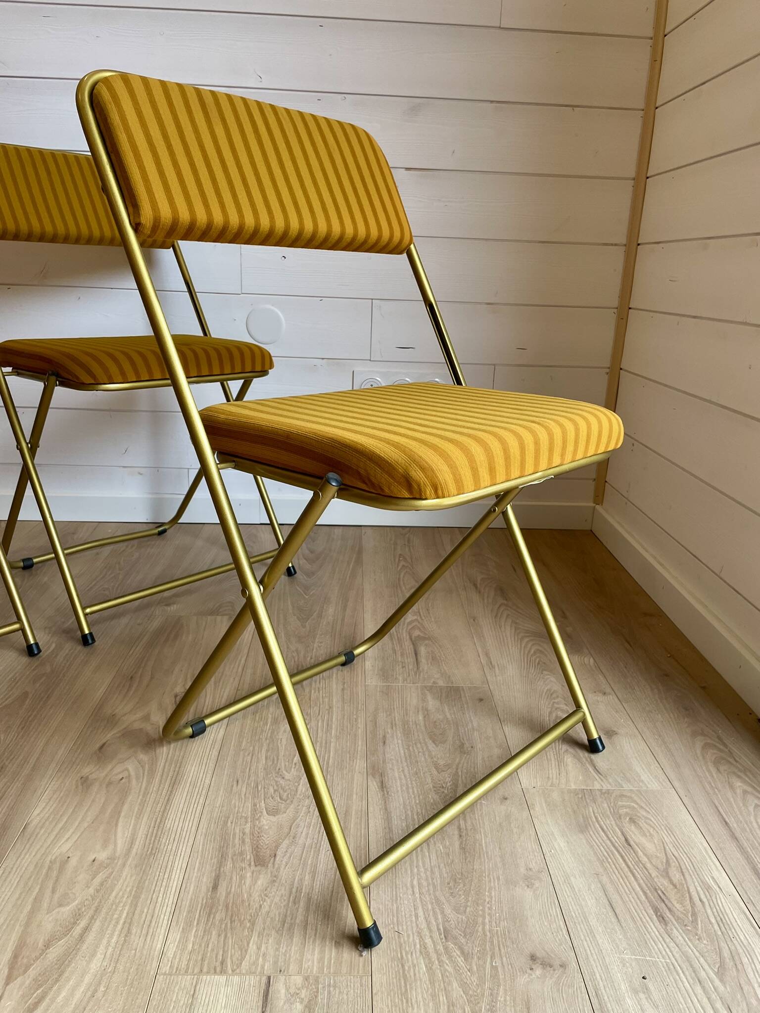 Set of 4 vintage Lafuma CHANTAZUR folding chairs from the 70s in mustard.
