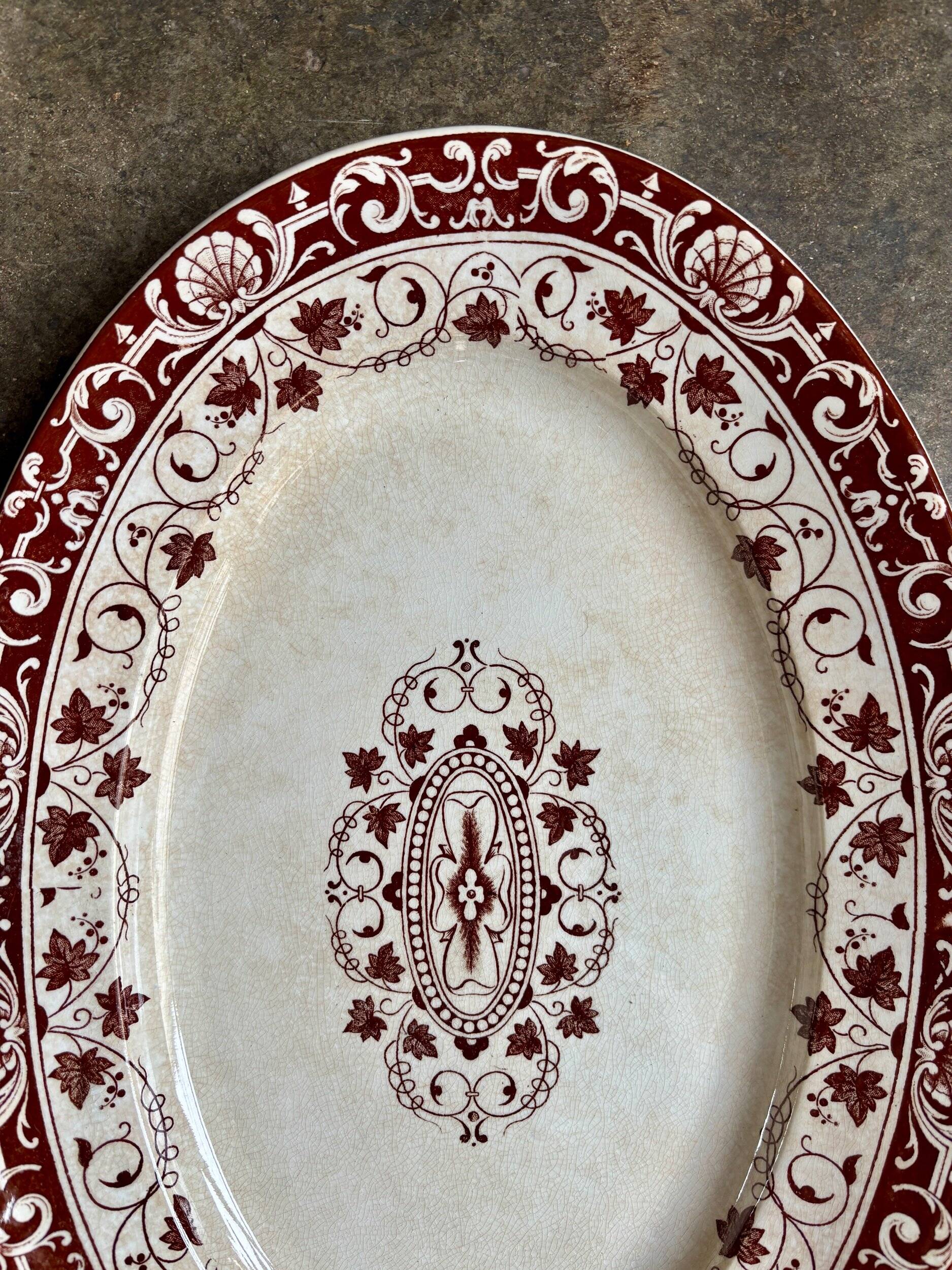 Jules Vieillard oval dish - Bordeaux in iron earth, "Louis XV" service