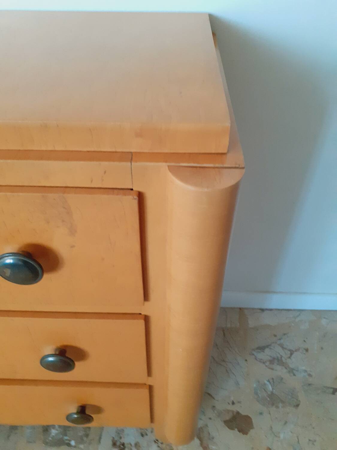 Art Deco chest of drawers