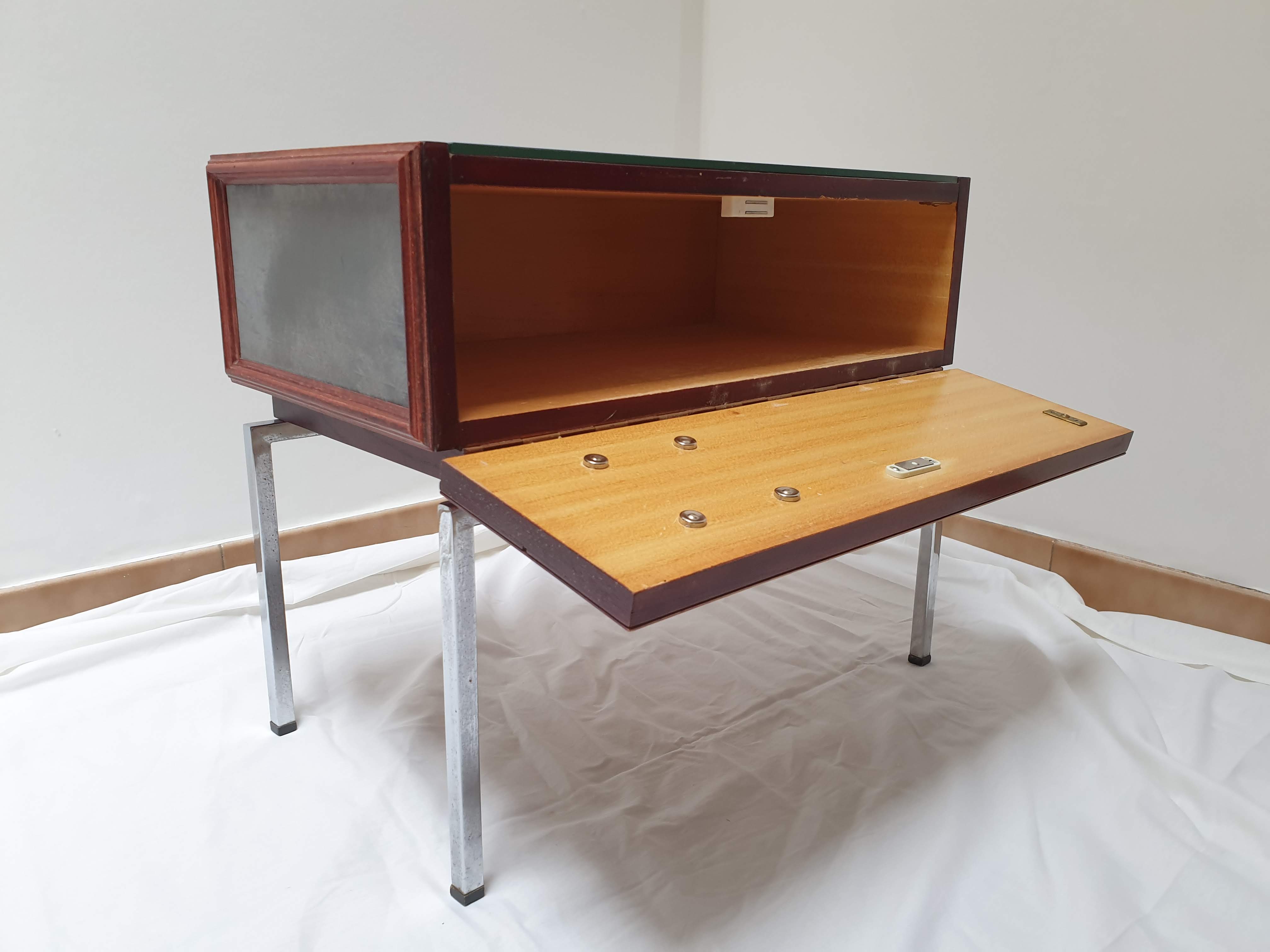 Pair of bedside tables