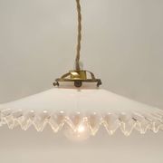 Suspension en opaline