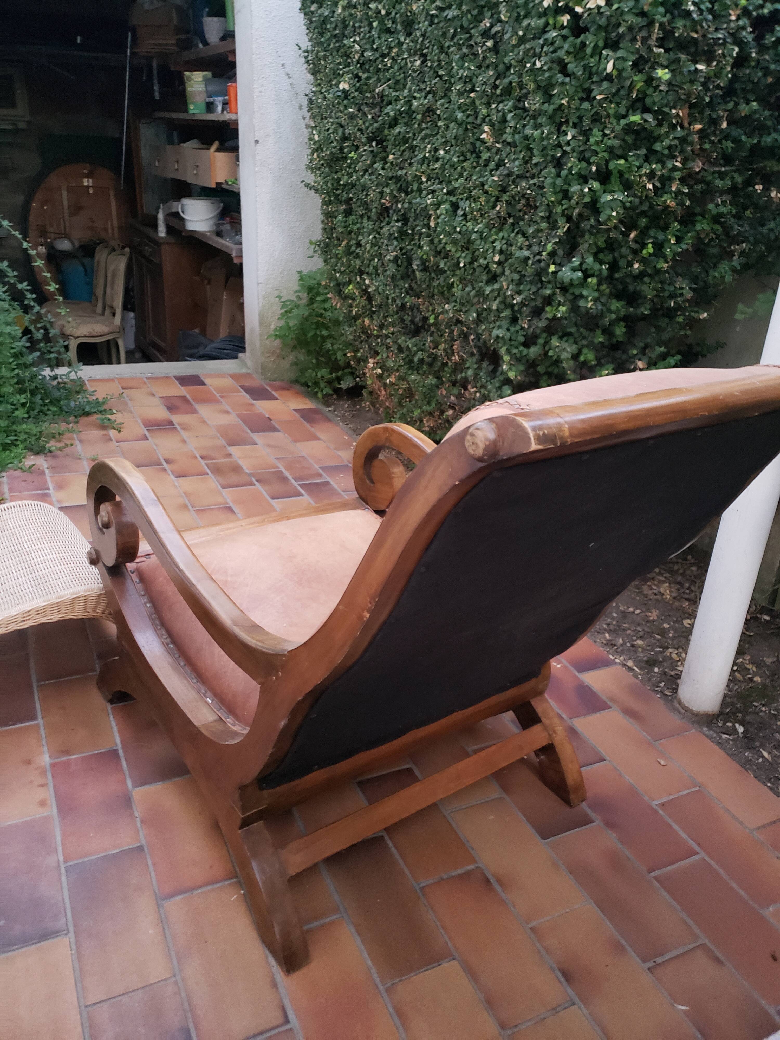 Colonial planter chair